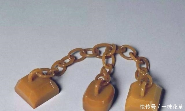 如今|溥仪逃亡时,把它缝在棉衣里26年贴身藏着,如今成为国宝中的国宝