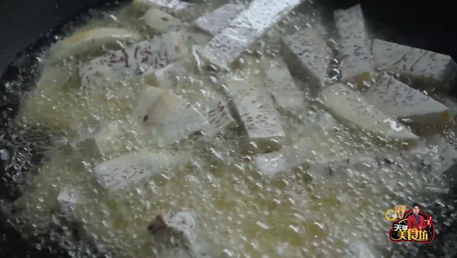 香芋焖黄鳝最好吃的做法,简单美味又下饭,看看你喜欢吃不