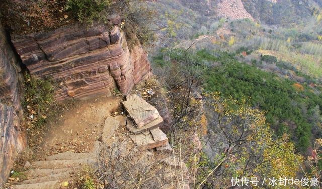 进出|曾进出靠“天梯”的太行山小村庄，如今凭影视剧走红，秋色太美了