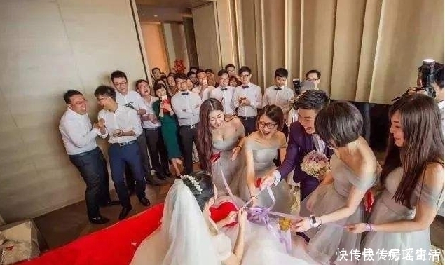 新娘|“最狠伴娘”火了,看到这样的腿,网友:这波操作是牛人