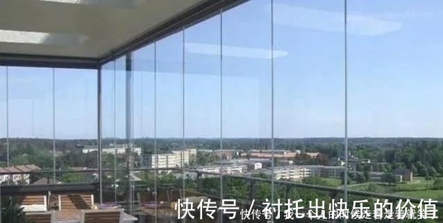 齐家栗子|封阳台不要再用铝合金窗了,现在流行用它代替,看完想回家重装