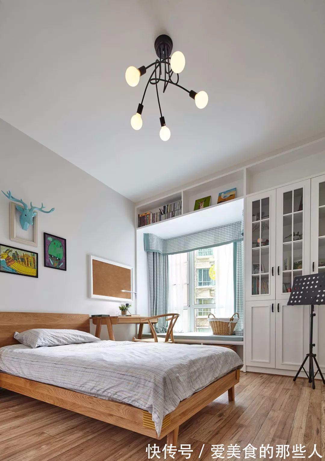 床头|91平的北欧家，客厅拥有家庭图书馆太赞了！