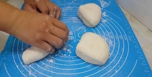 面粉又出神奇做法,不发面不烫面,外焦里软又空心,吃过念念不忘