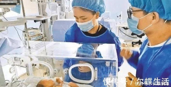 多胞胎|孕妇怀孕3个月,肚子大到行动不便,孕检后一家人很纠结