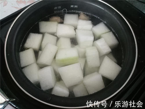 湿气最怕喝“这道汤”,上锅煮一煮,湿气没了,身体也轻松了