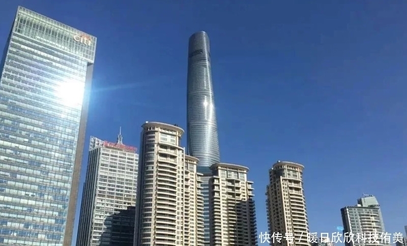 窗帘|农村穷小子,靠卖窗帘年赚5亿,却英年早逝,留下800套房产