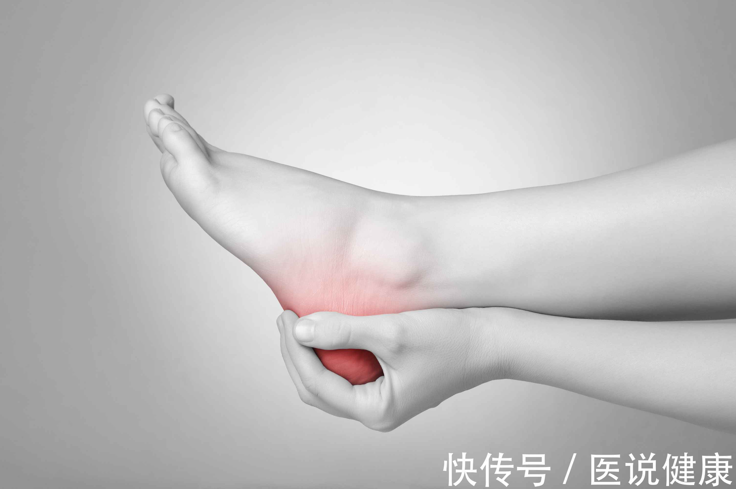 患者|糖尿病患者,脚部有3种明显不适,当心血糖已升高,该注意控糖了