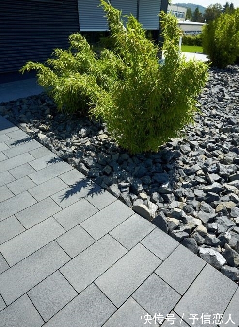 庭院地面怎么铺？7种常用的庭院地面铺贴样式，建议收藏