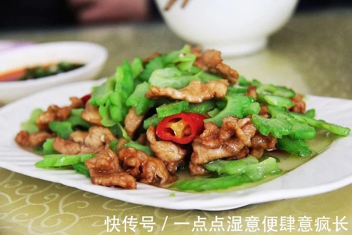 做饭也要懂技巧，知道这30个饭店常用小妙招，不愁饭菜不香不好看