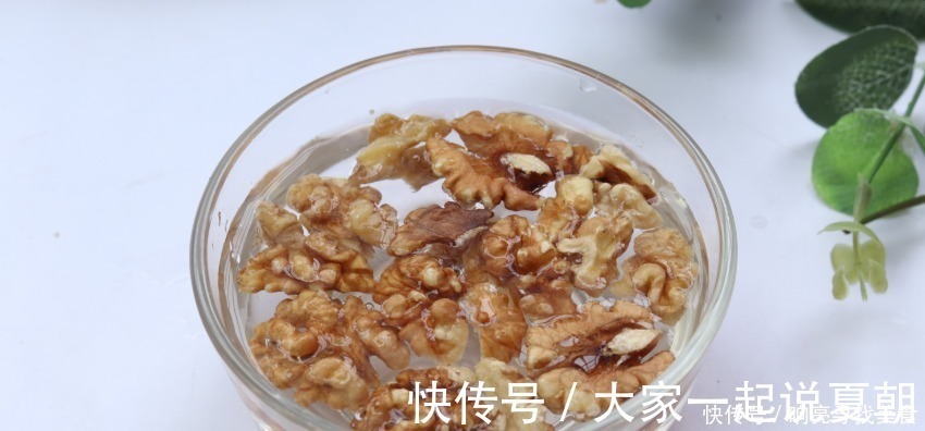 黄无光泽|皮肤暗黄无光泽，早餐就喝“它”，做一碗才2块钱，真是太值了！