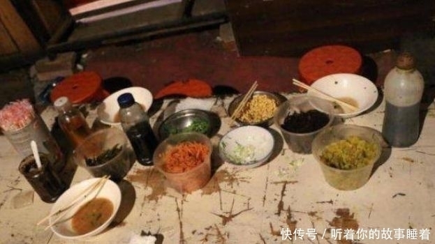 太火了!火车站旁边卖方便面,年入百万,吃的人络绎不绝!