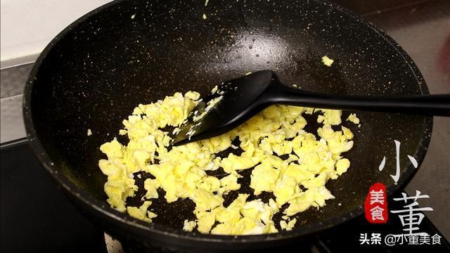 菠萝饭|米饭里加半个菠萝,没想到这么好吃,做法简单又开胃,出锅就抢光