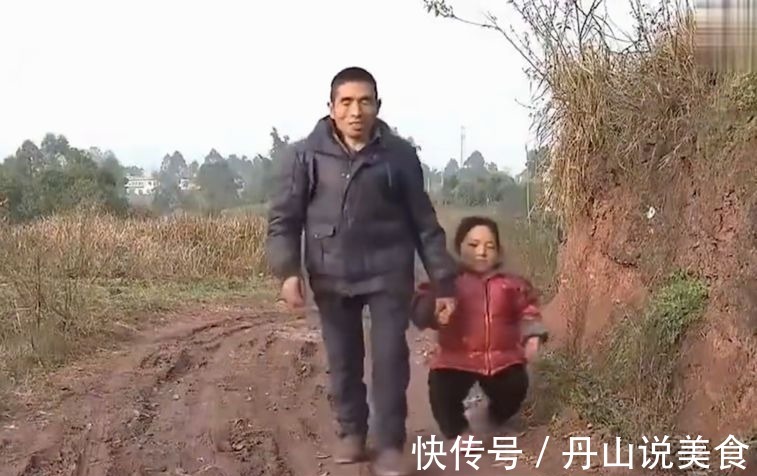 残疾|“袖珍女孩”李芹芬嫁大14岁残疾老公,生下双胞胎儿子生活艰难