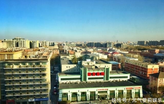 中薪|还记得消失在菜市口的儒福里过街楼吗？