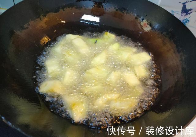 烧茄子|夏天最该吃的蔬菜，一斤不到一元钱，软糯酸甜，比大鱼大肉还下饭