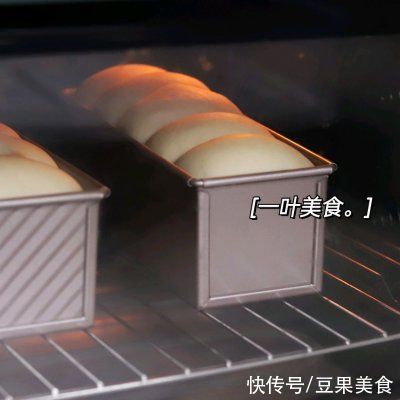 经典百搭牛奶吐司烘焙面包早餐