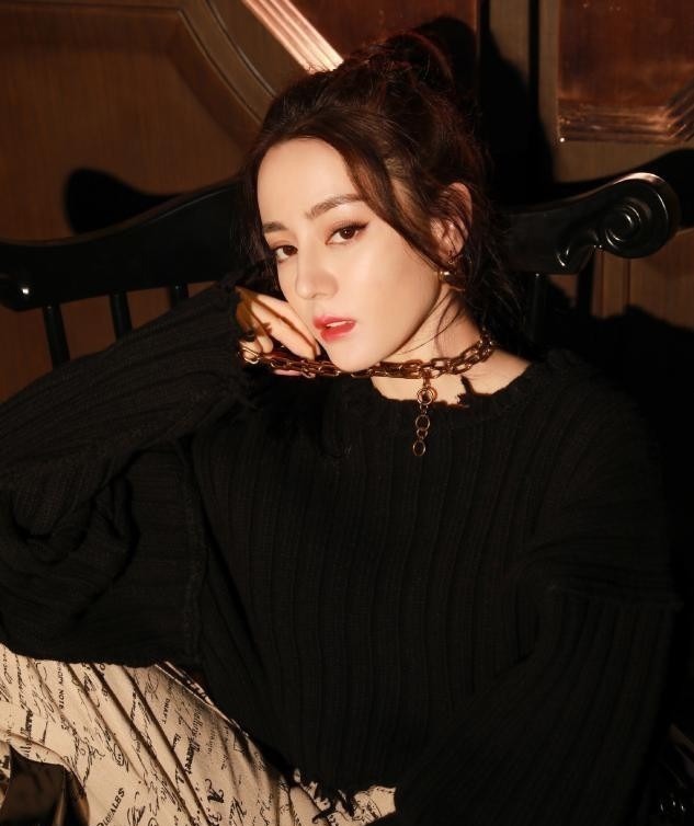 脸部 别再披头散发了!这4款“发型”才够美够撩人,总有一款适合你