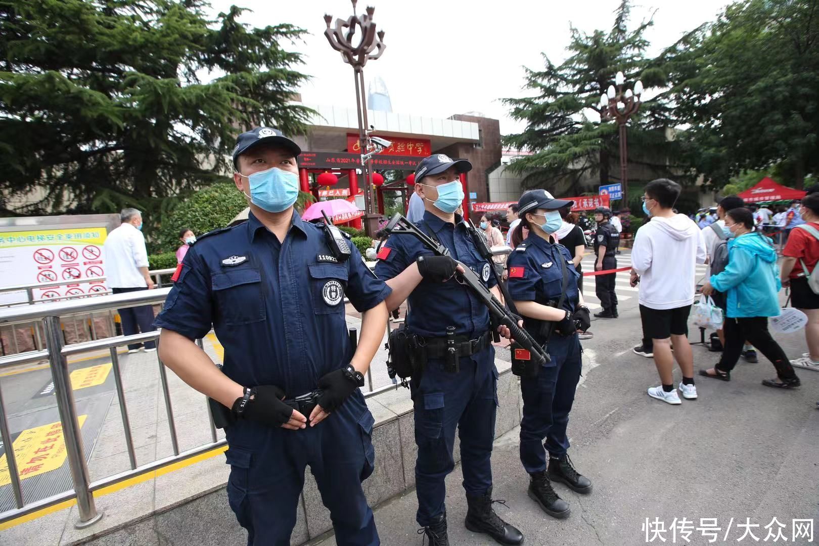 民警|组图丨全心全力，民警护航高考