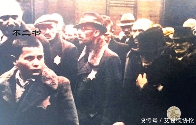 波兰爱国者|老照片：在东线遭遇寒冬的德军、 受伤的苏军军官指挥士兵冲锋