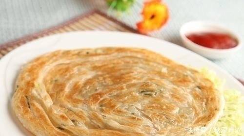 营养|早餐,我家常吃这种饼,不用揉面,5分钟搞定简单省时有营养