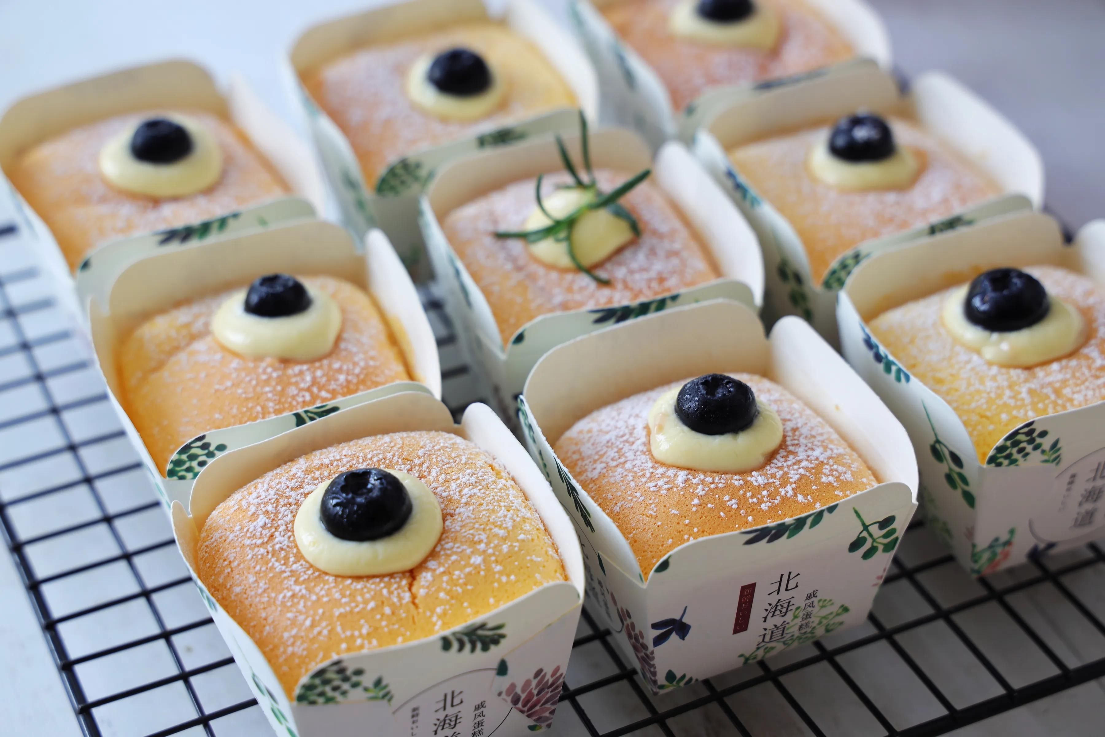 低粉|成本2块钱的北海道戚风蛋糕，教你在家做，松软爆浆，热天吃超赞