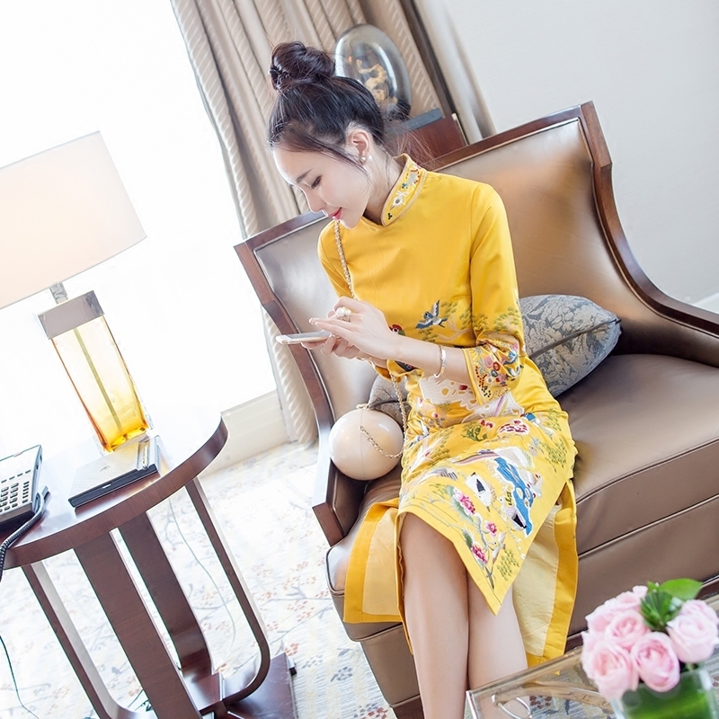 古典|高贵典雅的旗袍裙,将美的风韵洒满人间