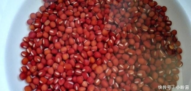 红豆|天然“黄体酮”被发现,女人常喝,淡斑抗衰,40岁仍是少女脸!