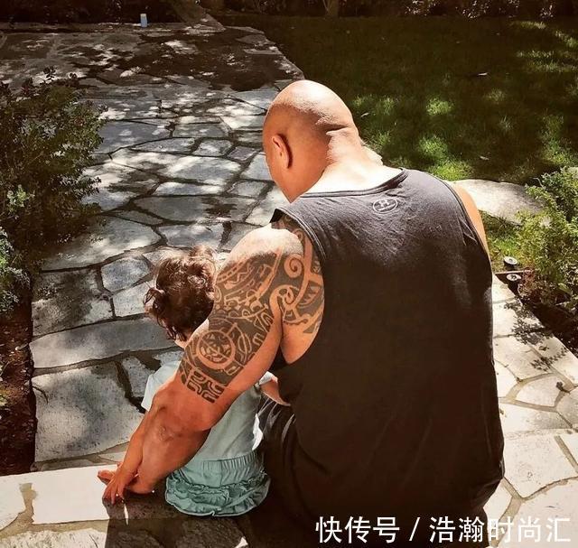 小棉袄|“转账爸爸”火了,老父亲能有多宠女儿?聊天记录让网友酸掉大牙