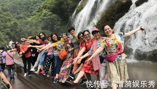 旅游|建议中老年人：不管到哪旅游，尽量带上这4样东西，旅途轻松舒适