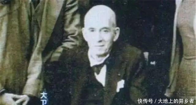 英国|他收藏的瓷器:连故宫都眼红...