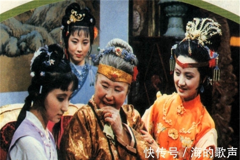 黛玉&林黛玉进贾府仅仅是谨小慎微吗? 她和王夫人首次对话就锋芒毕露