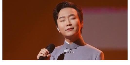 把音乐竞技做成“快本”,《闪光的乐队》不被骂反被夸,凭啥?