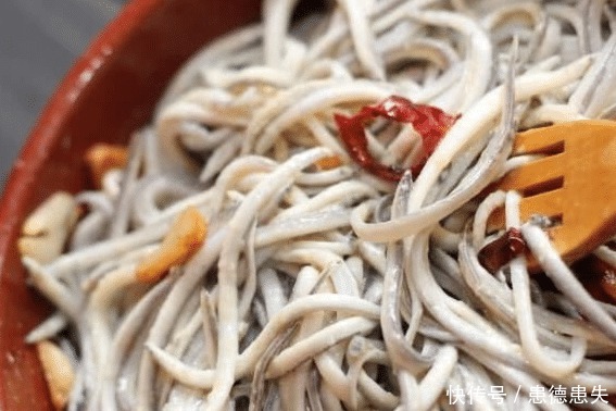 西班牙土豪才吃得起的食物,在中国却是喂猪的饲料,你们吃过吗!