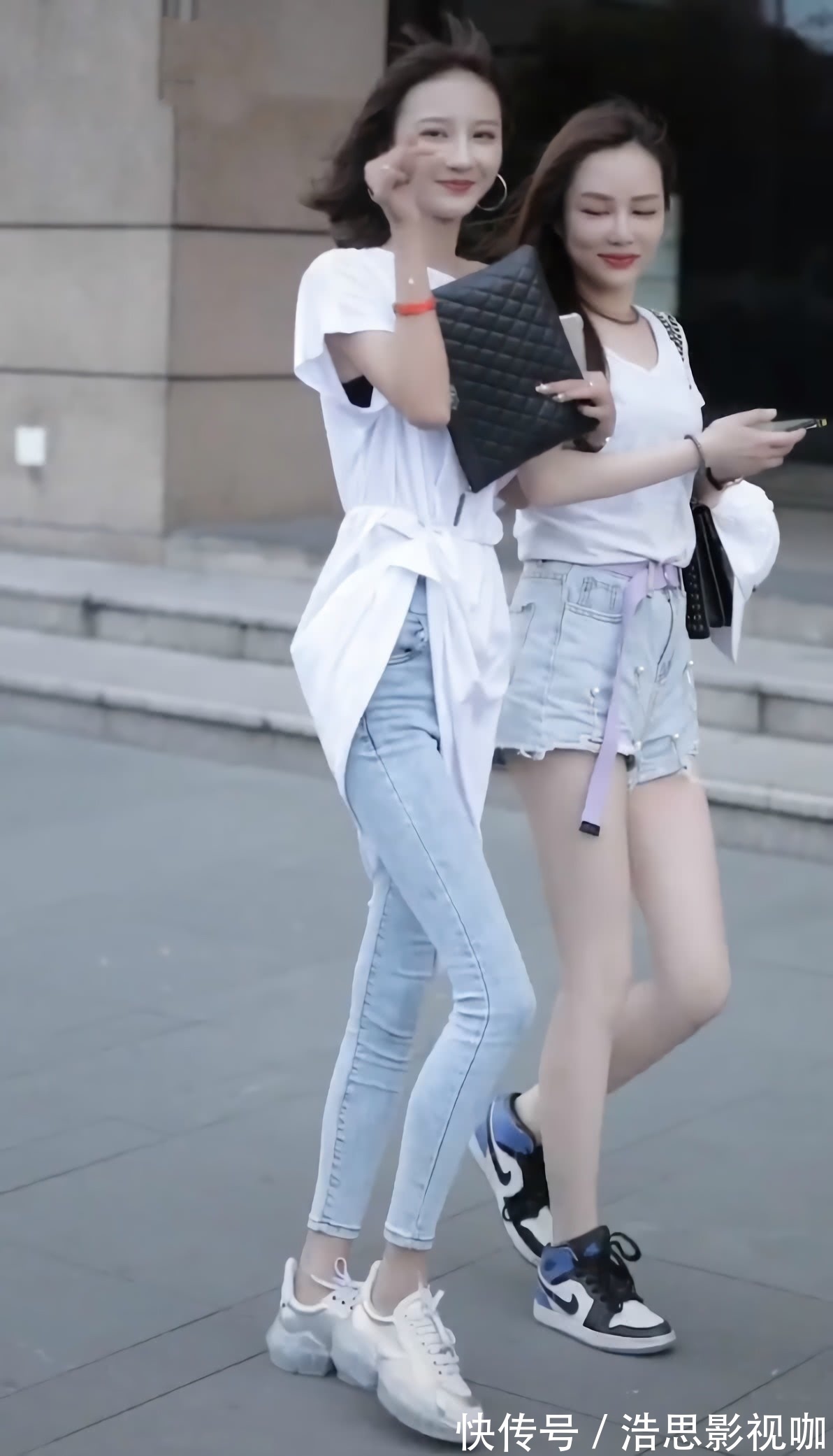 穿搭 别只会撩裤脚了,现在“撩裙子”更显高,不过要配牛仔裤才敢出门