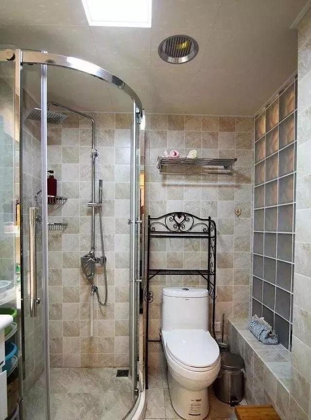 卫生间隔|卫生间就这样装非常漂亮,洗澡也方便,一天连洗三次都不过瘾