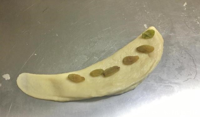 用这种做法做出来的面包,放上三天也不会变硬,柔软又拉丝