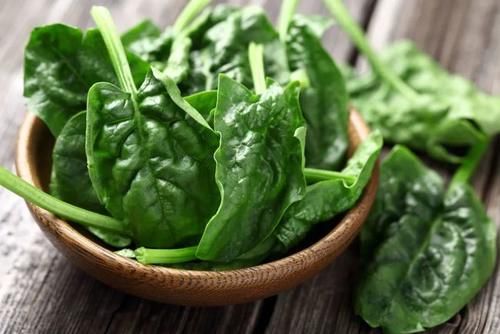嘌呤|痛风怎么吃？你要的嘌呤排行榜、食物辟谣都在话题里