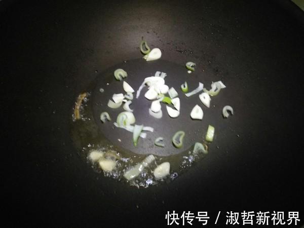 菌盖|杏鲍菇更地道的做法,下酒又下饭,简单又营养,一大盘不够吃!