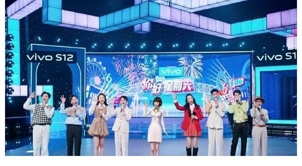 《你好星期六》被质疑,何炅一人控场,网友喊话心疼何老师