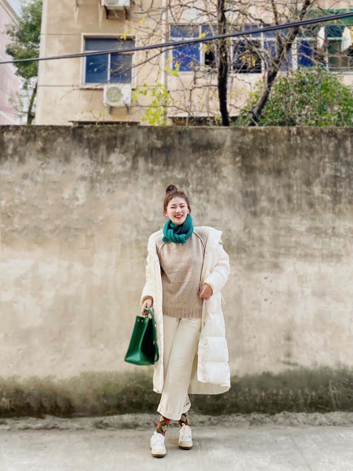 茧型 这是什么神仙搭配?超长款羽绒服让你暖暖过冬,无惧寒风