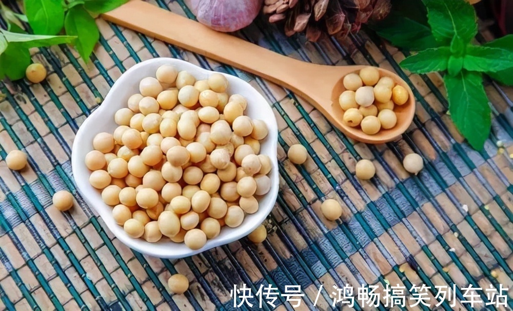 萝卜|萝卜是胃病“加速器”?冬季养胃,哪些食物不值得推荐?