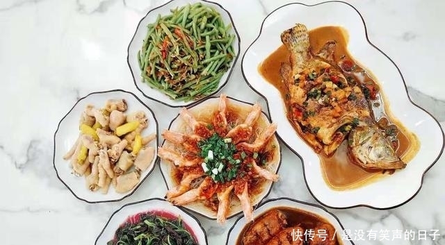 生日|8桌南北方不同城市生日宴,在朋友圈沸腾了,网友:看饿了求蹭饭