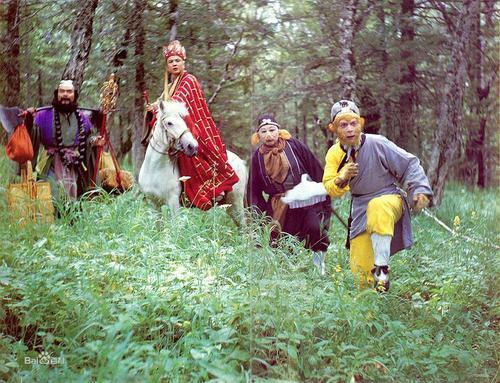 白龙马！86版《西游记》白龙马惨死马棚，尸骨无存，揭开人性的恶