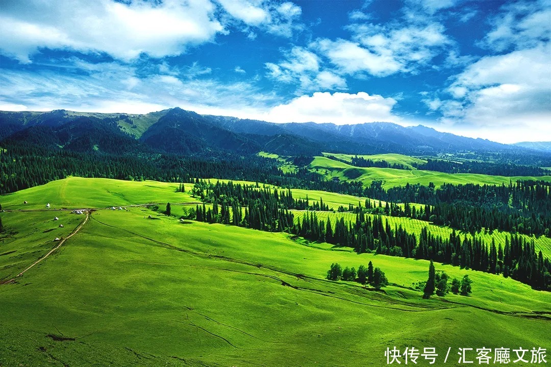 横跨崇山峻岭，穿越深山峡谷，独库公路“纵贯天山的景观大道”