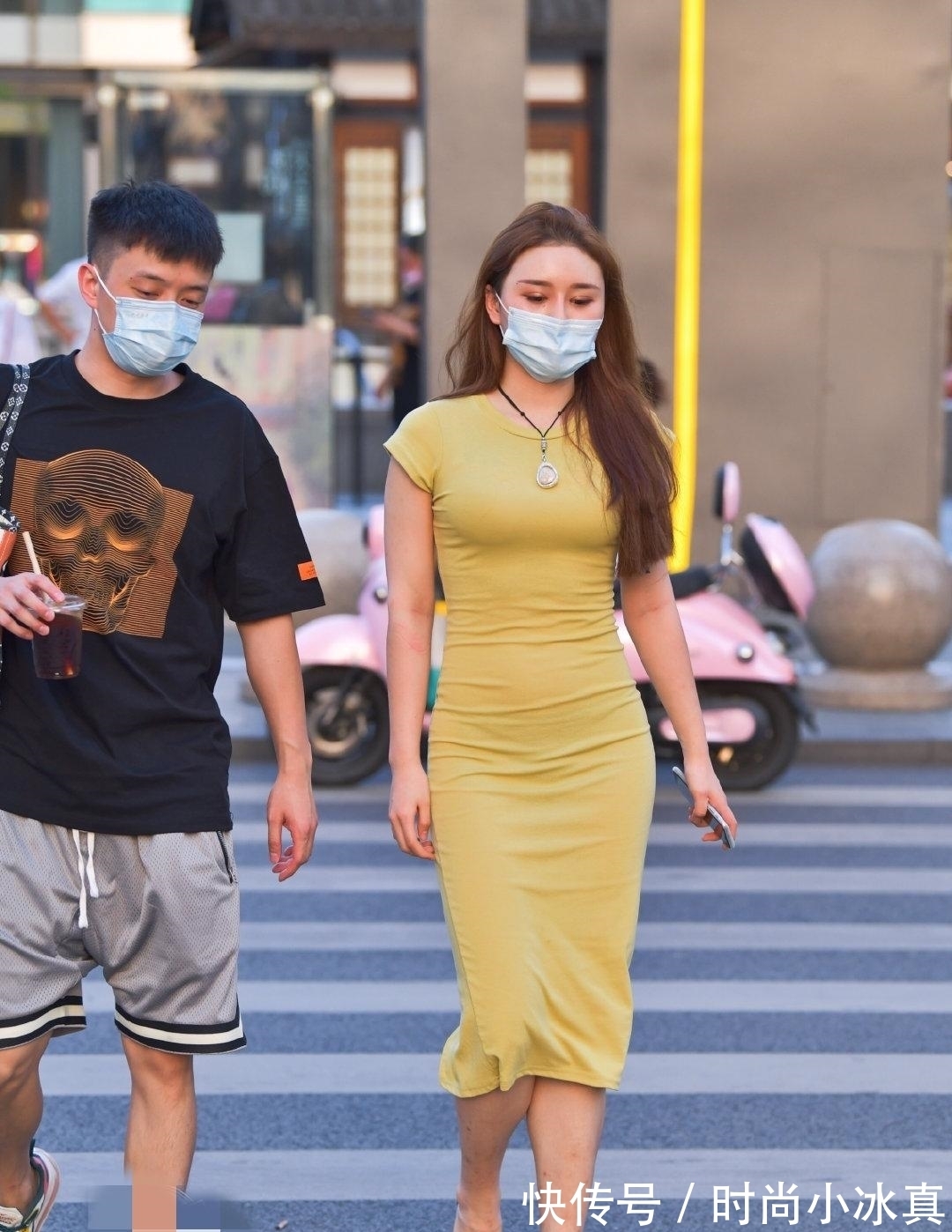 t恤衫|美女土色连衣裙,“轻熟”气质充满韵味