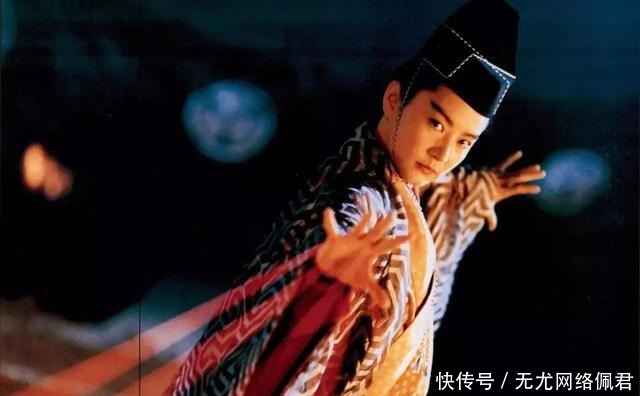 任我行|《笑傲江湖》中任我行做了一件蠢事,让自己被囚,天下第一易主