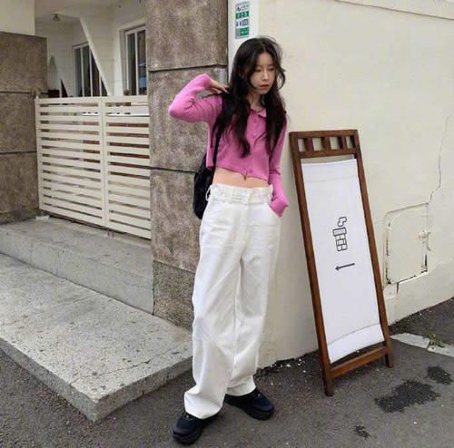 2021年初春必备的独特色彩穿搭