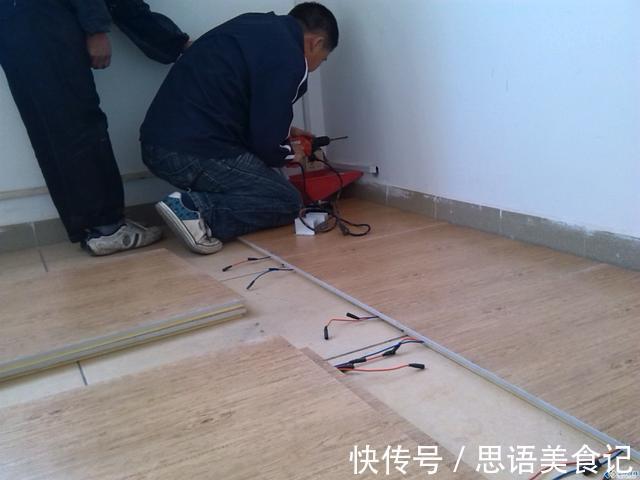 防水|地暖已经过时了,下次装修换成“自热地板”,节能省电,还舒适