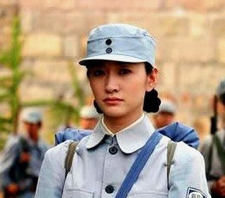 国民党|新四军招了一个女兵,知道她的身份后吓一大跳