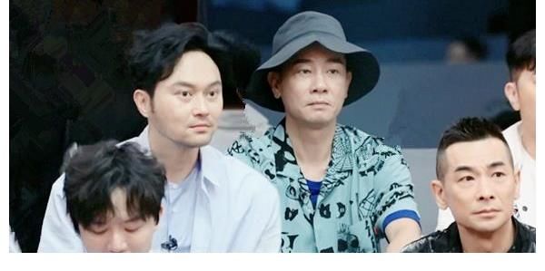 披荆斩棘的哥哥|《披荆斩棘的哥哥》火药味十足！陈小春周延翻脸，张智霖退圈